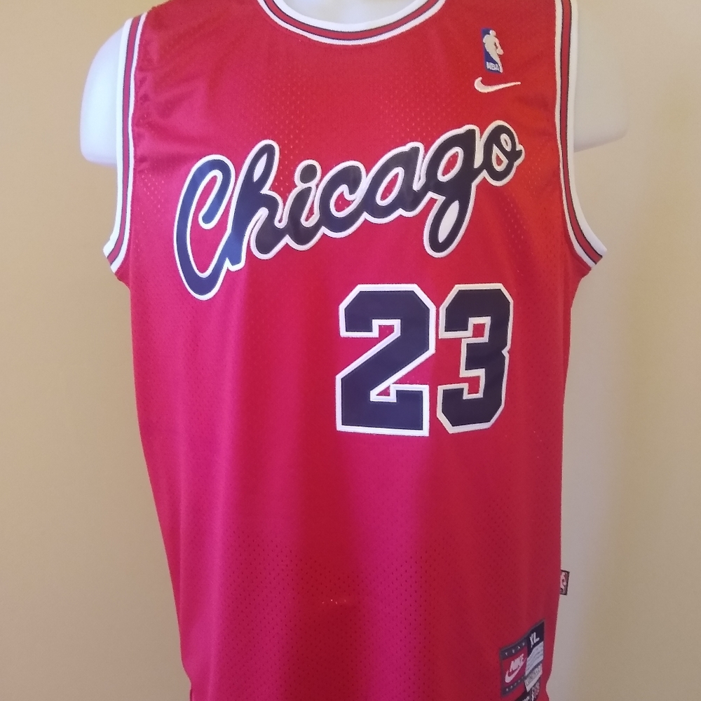Michael Jordan Chicago Bulls Jersey Men's XL nwt